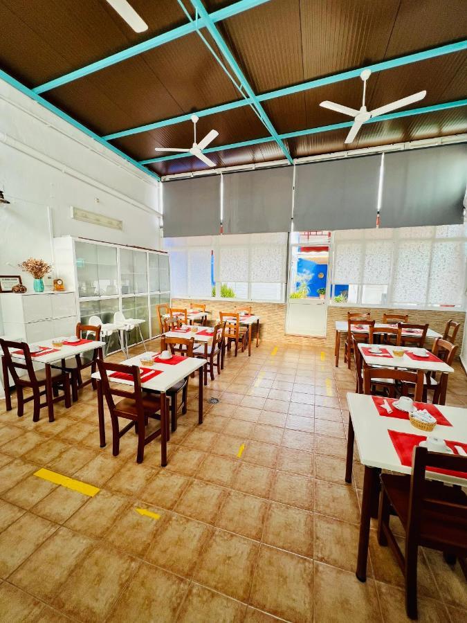 Hostal El Faro Chipiona Extérieur photo