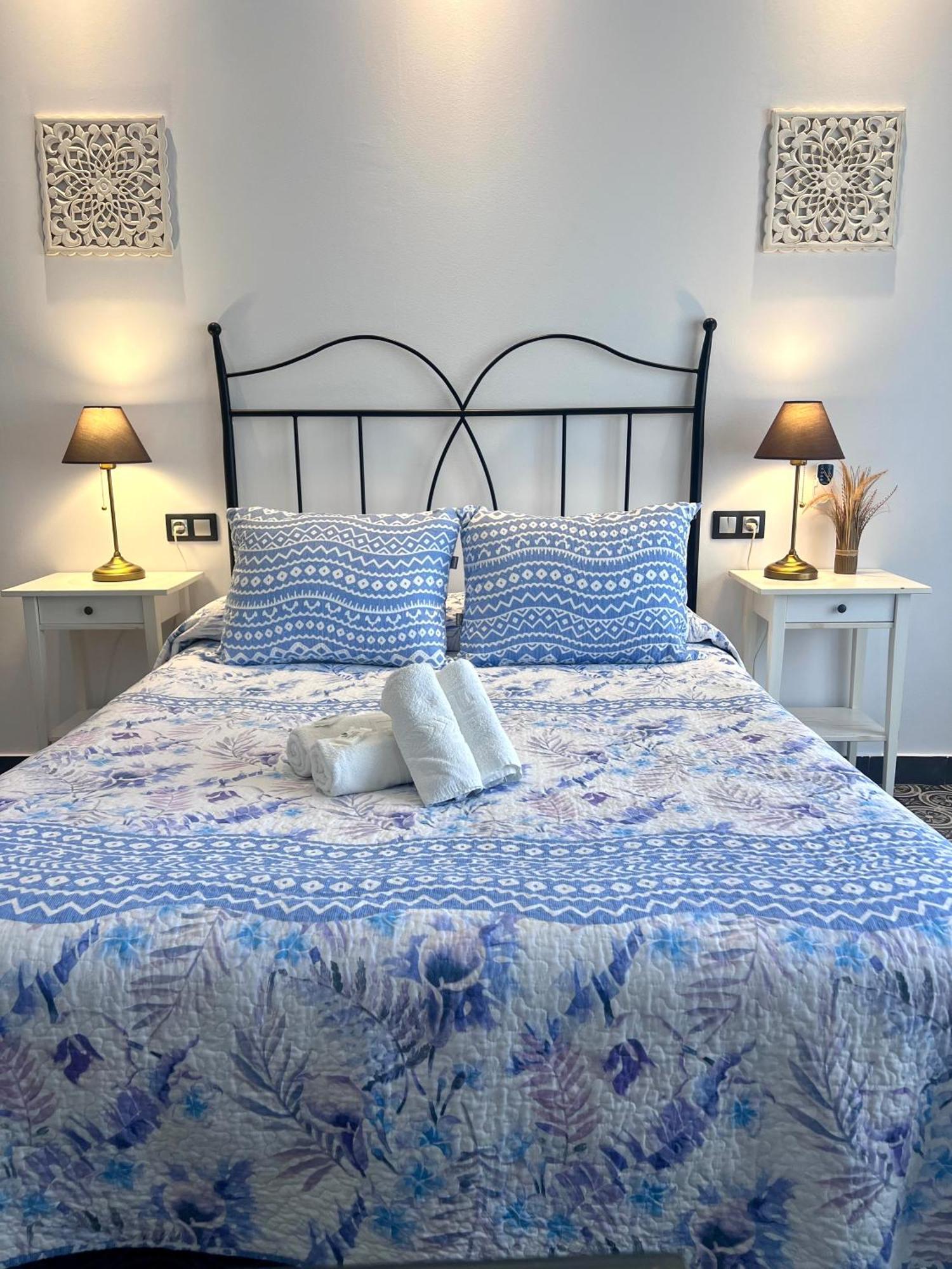 Hostal El Faro Chipiona Extérieur photo