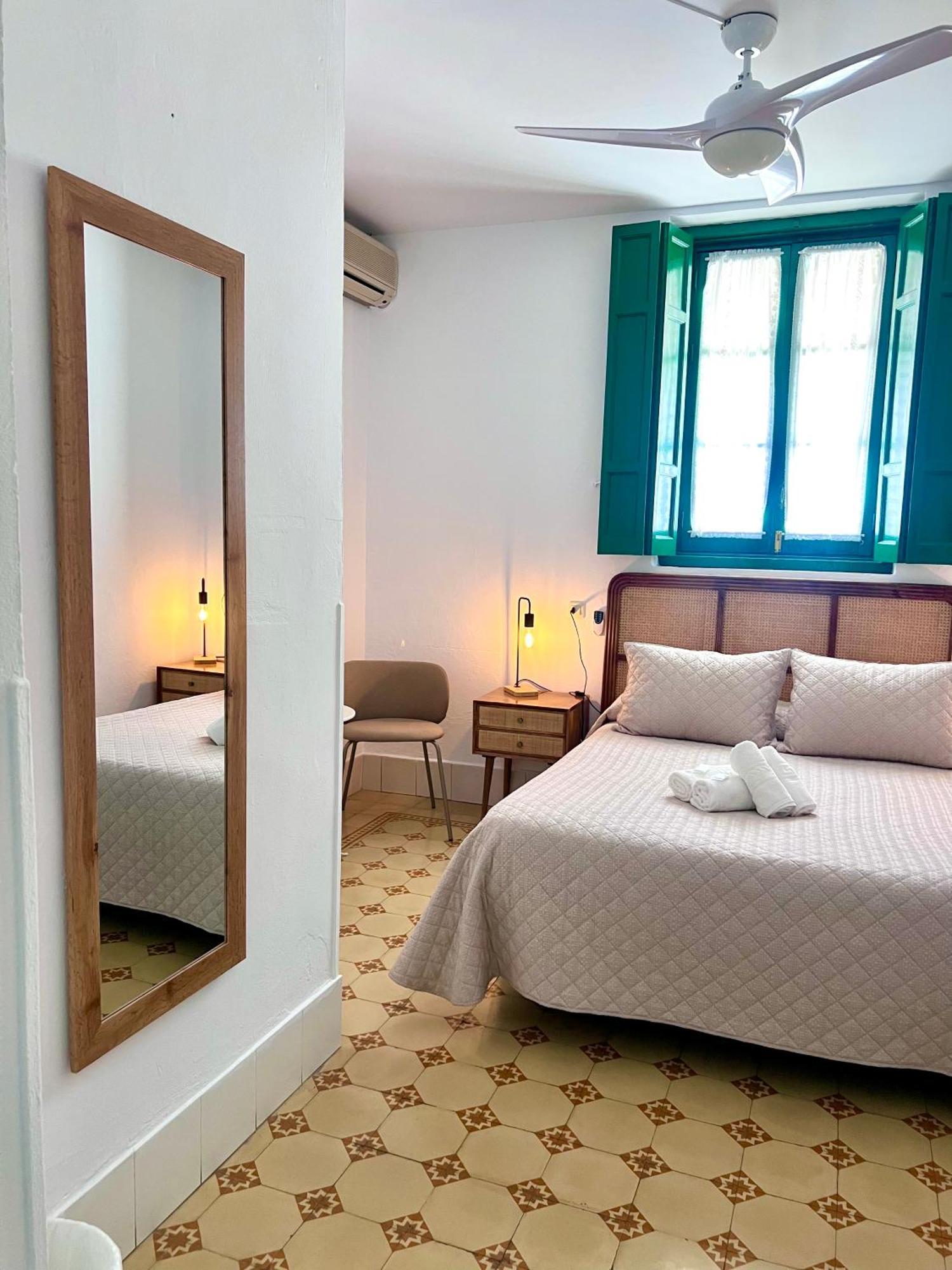Hostal El Faro Chipiona Extérieur photo