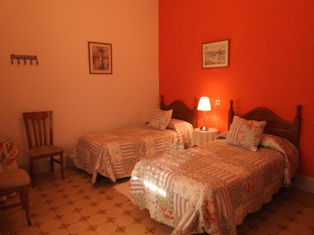 Hostal El Faro Chipiona Extérieur photo
